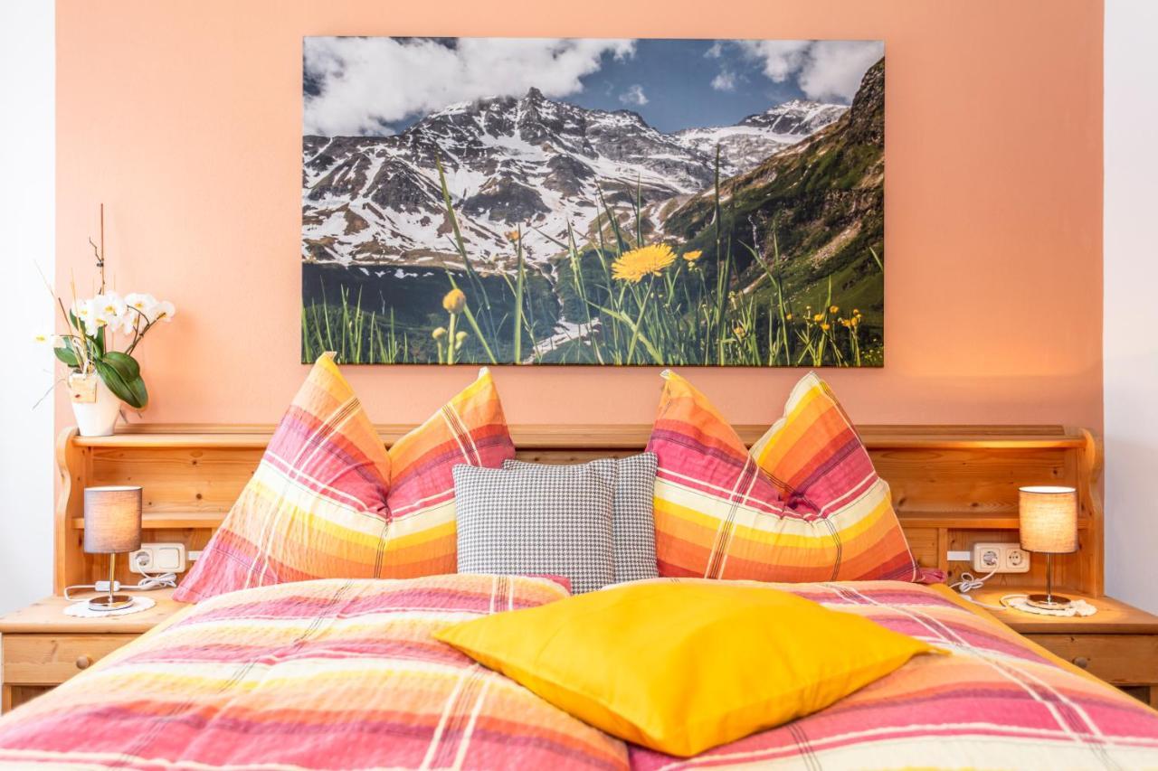 Fruehstuecks- Pension Sonnblickhof Rauris Bagian luar foto