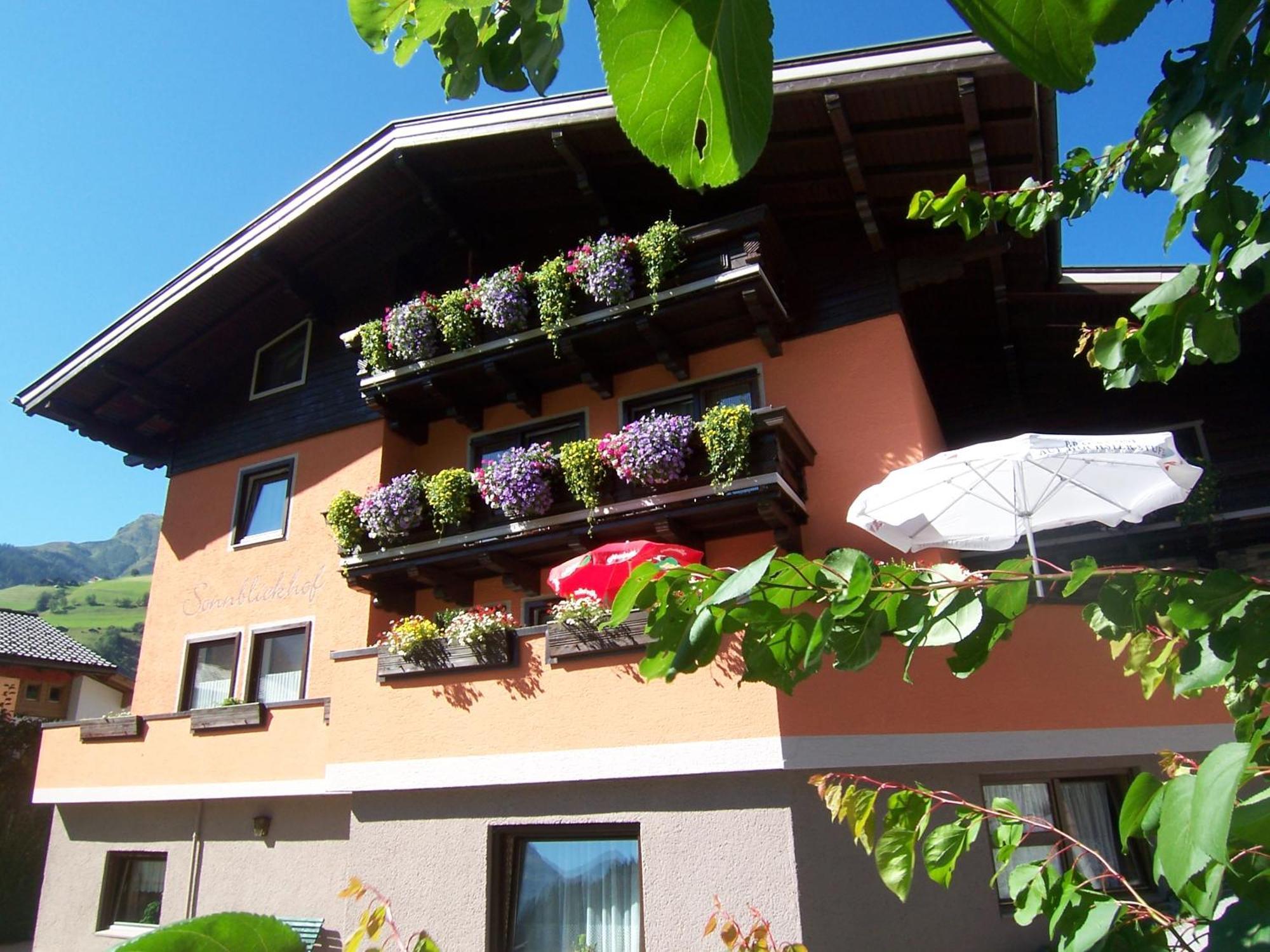 Fruehstuecks- Pension Sonnblickhof Rauris Bagian luar foto