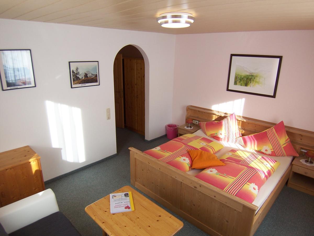 Fruehstuecks- Pension Sonnblickhof Rauris Bagian luar foto