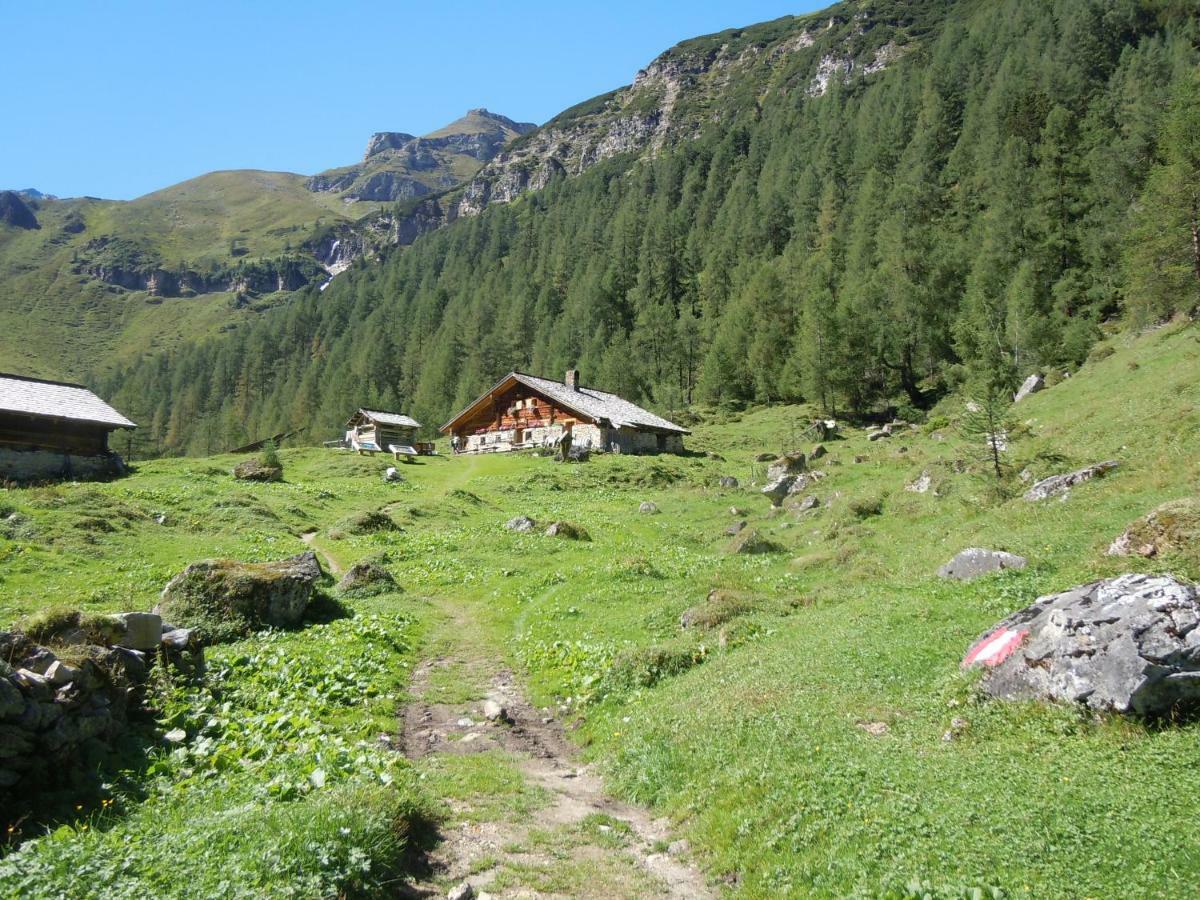 Fruehstuecks- Pension Sonnblickhof Rauris Bagian luar foto