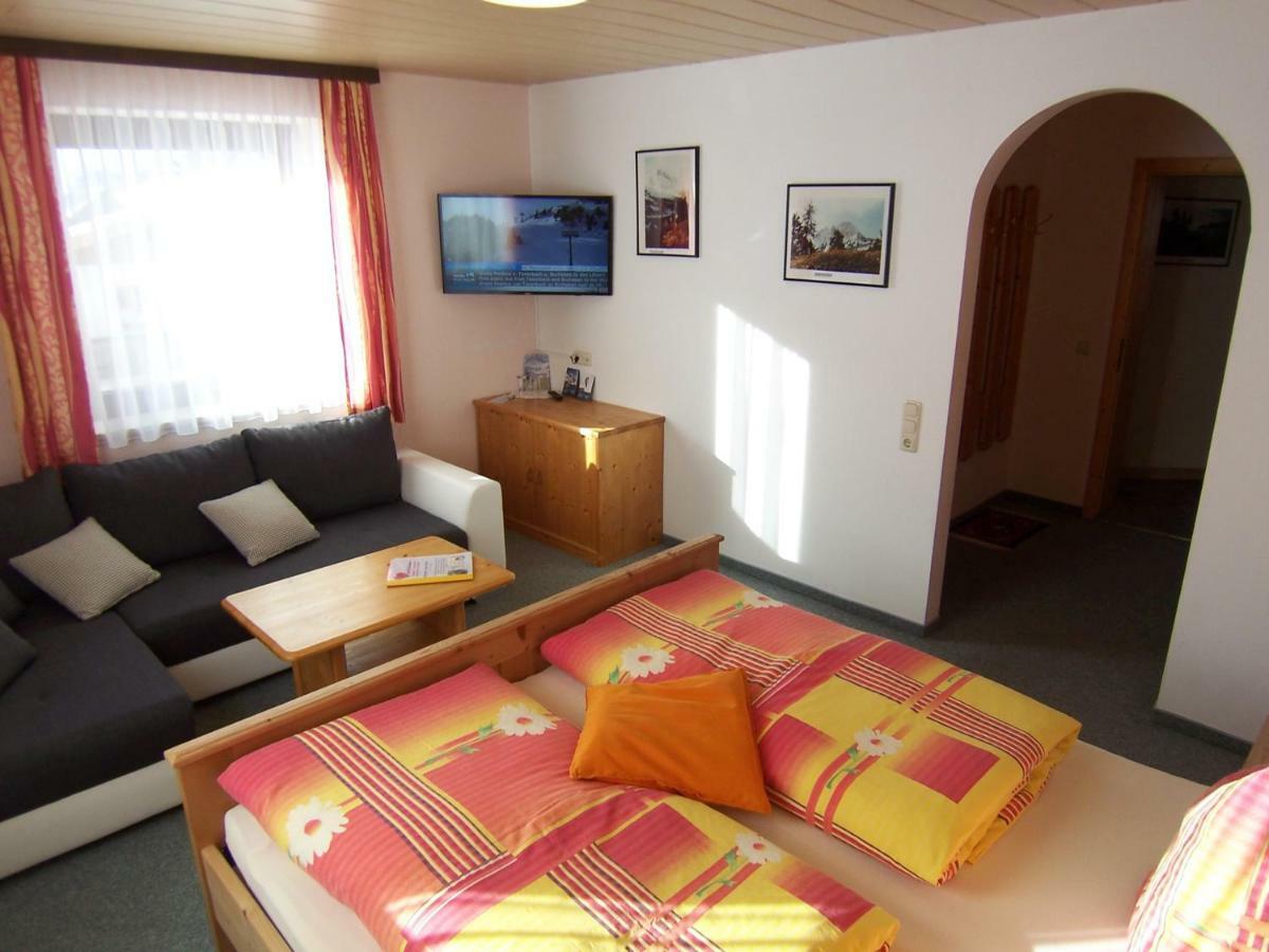 Fruehstuecks- Pension Sonnblickhof Rauris Bagian luar foto